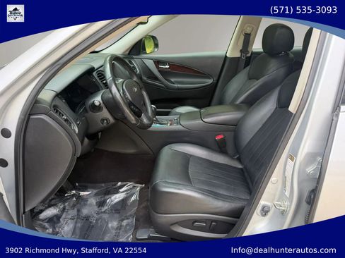 Used 2017 INFINITI QX50 2WD w/ Premium Plus Package image 19