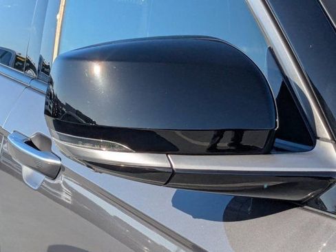 Used 2022 Jeep Grand Cherokee Summit w/ Luxury Tech Group V image 11