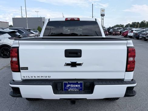 Used 2018 Chevrolet Silverado 1500 Custom w/ Custom Value Package RWD image 6