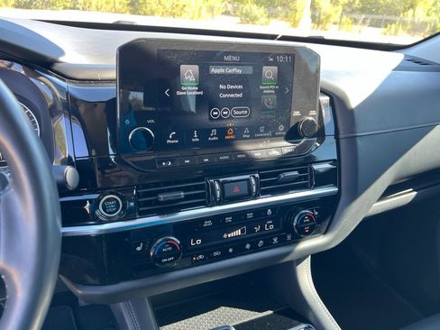 Used 2022 Nissan Pathfinder SL w/ Cargo Package FWD image 9