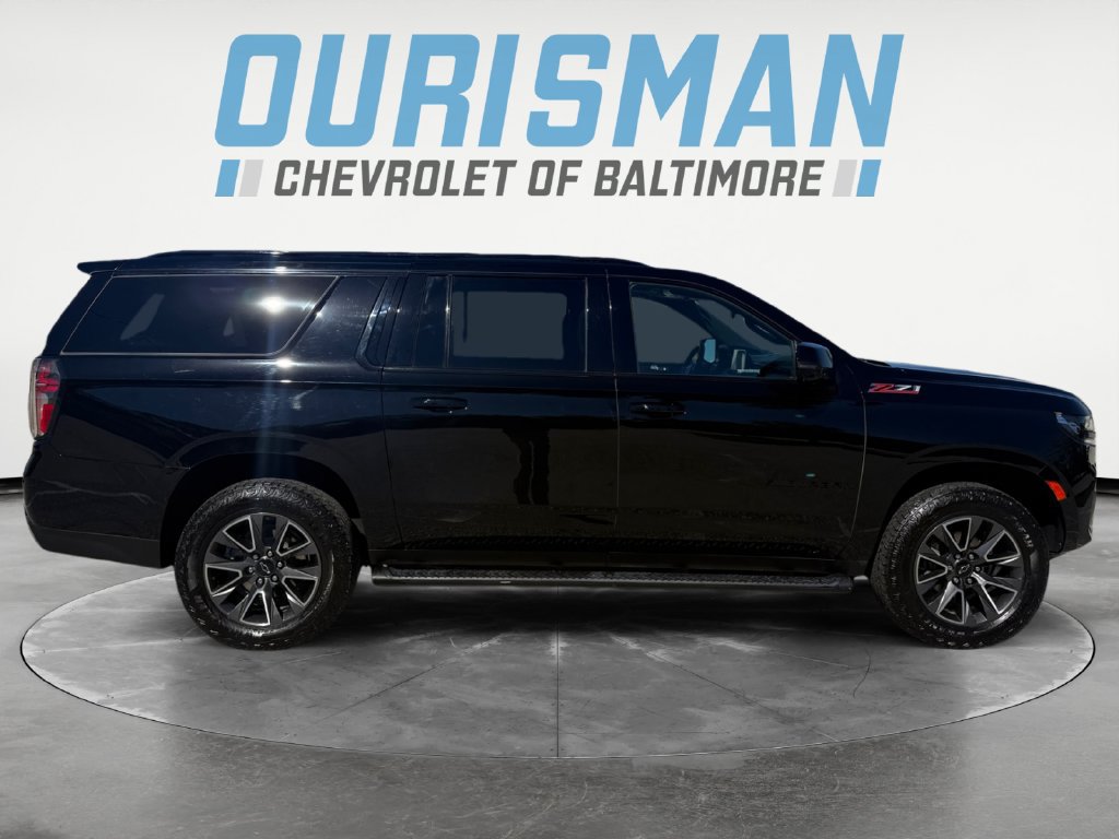Used 2024 Chevrolet Suburban Z71 w/ Luxury Package AWD/4WD image 7