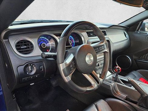 Used 2014 Ford Mustang Shelby GT500 w/ Equipment Group 821A RWD image 22