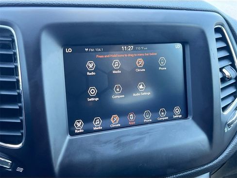 Used 2021 Jeep Compass Latitude image 14