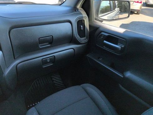 Used 2025 Chevrolet Silverado 1500 Custom Trail Boss AWD/4WD image 16