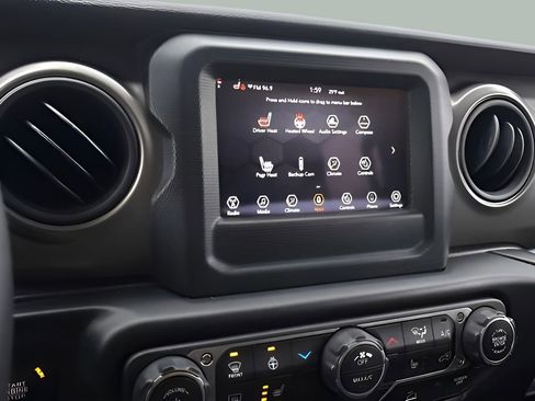 Used 2022 Jeep Wrangler Unlimited Sport image 16