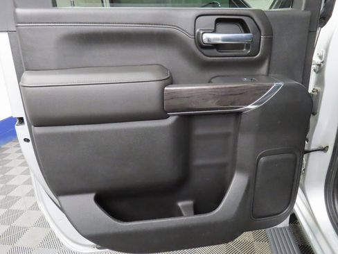 Used 2020 Chevrolet Silverado 2500 LTZ w/ LTZ Plus Package image 58