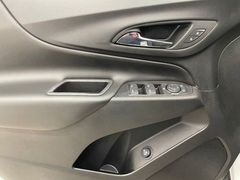 Used 2019 Chevrolet Equinox LT image 11