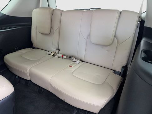 Used 2020 Nissan Armada Platinum w/ Captain's Chairs Package AWD/4WD image 43