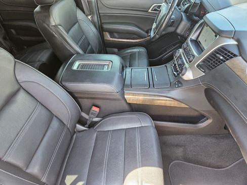 Used 2018 GMC Yukon XL Denali RWD image 15