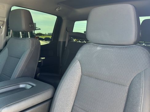 Used 2023 Chevrolet Silverado 1500 Custom image 14