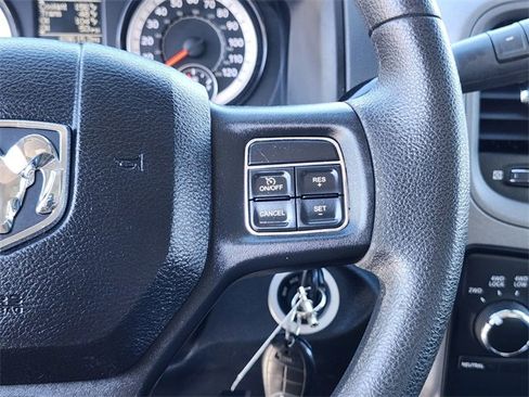 Used 2018 RAM 2500 Tradesman w/ Snow Chief Group image 29