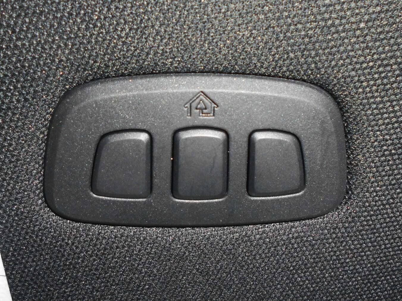 Used 2025 Ford Explorer ST AWD/4WD image 17