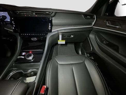 New 2026 Jeep Grand Cherokee Limited AWD/4WD image 27