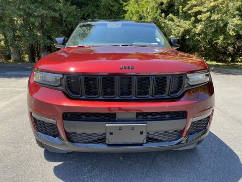 Used 2025 Jeep Grand Cherokee L Limited w/ Trailer Tow Package AWD/4WD image 3