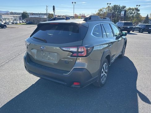 Certified 2025 Subaru Outback Premium image 5