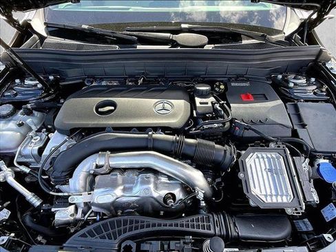 Used 2026 Mercedes-Benz GLB 250 image 13