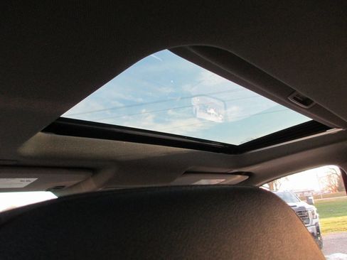 New 2026 GMC Sierra 1500 SLT w/ SLT Convenience Package image 13