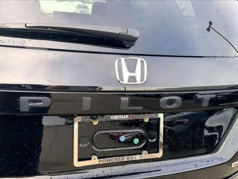 Used 2023 Honda Pilot Touring image 33