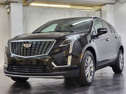 Used 2022 Cadillac XT5 Premium Luxury w/ Technology Package image 11