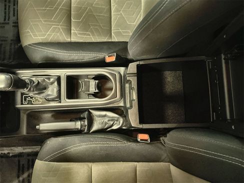 Used 2021 Toyota Tacoma TRD Off-Road image 14