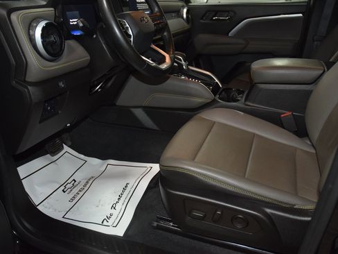 Used 2023 Chevrolet Colorado ZR2 w/ ZR2 Convenience Package III image 44