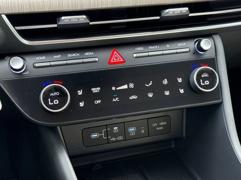 Used 2025 Hyundai Sonata Limited FWD image 26