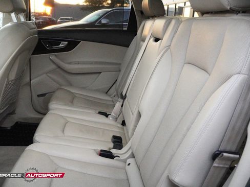 Used 2018 Audi Q7 3.0T Prestige w/ Prestige Package image 25