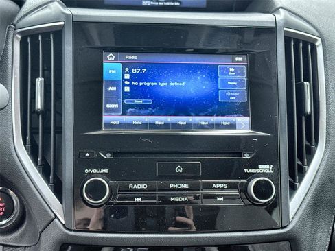 Used 2019 Subaru Forester Premium AWD/4WD image 23