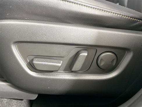 Certified 2025 MAZDA CX-90 3.3 Turbo w/ Select Package image 28