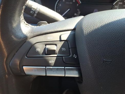 Used 2023 Cadillac XT4 Premium Luxury image 27