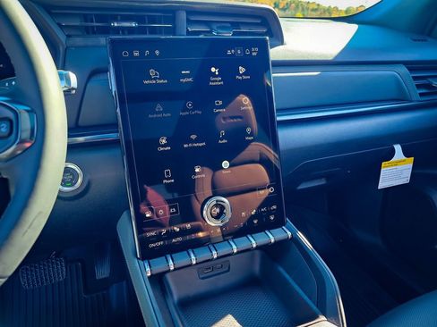 New 2026 GMC Terrain AT4 w/ Convenience Package III image 24