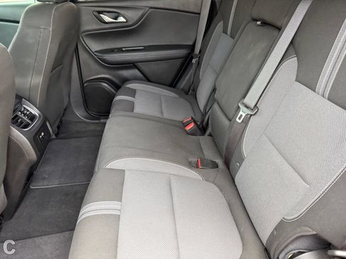 Used 2024 Chevrolet Blazer LT w/ Convenience Package FWD image 10