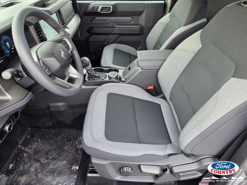 New 2025 Ford Bronco 2-Door AWD/4WD image 6