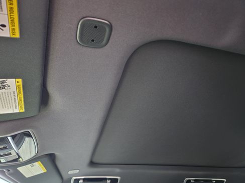 New 2026 Land Rover Range Rover Sport Dynamic SE image 24