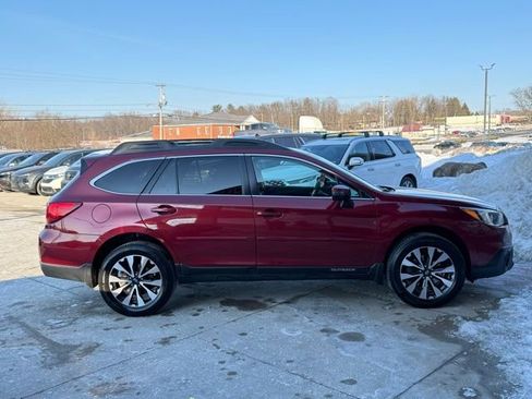 Used 2017 Subaru Outback 2.5i Limited image 19