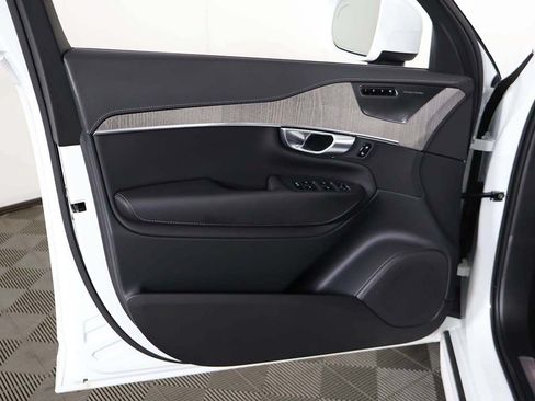 Used 2023 Volvo XC90 T8 Ultimate w/ Protection Package Premier AWD/4WD image 29