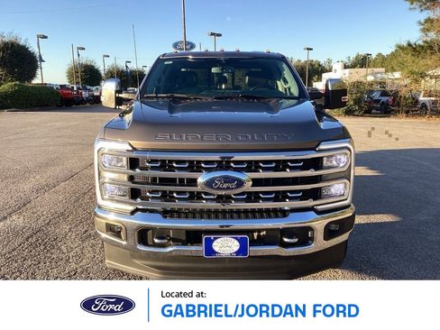 Used 2023 Ford F250 Lariat w/ Chrome Package image 1