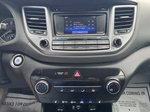 Used 2017 Hyundai Tucson Sport w/ Cargo Package FWD image 9