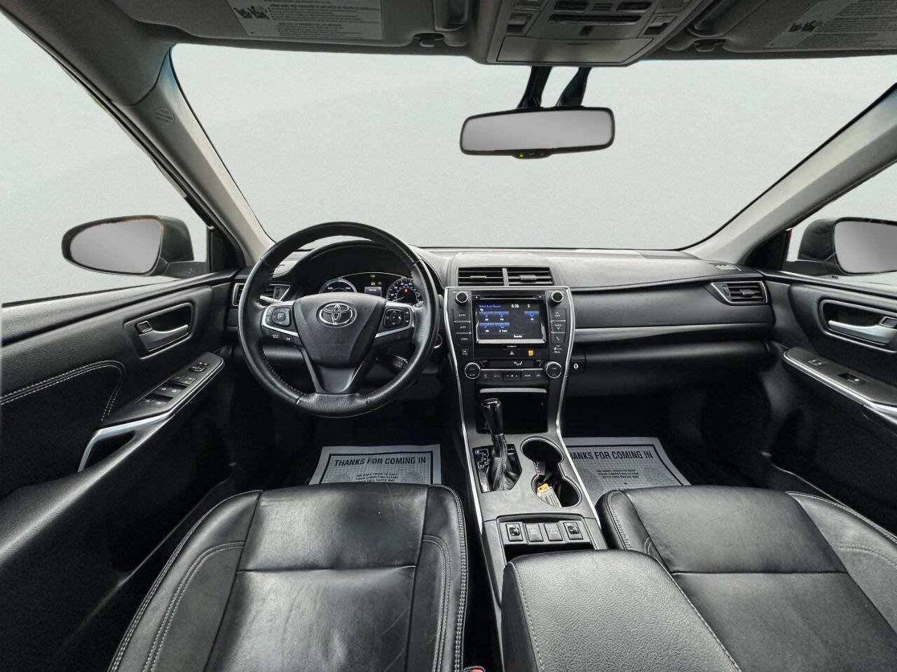 Used 2017 Toyota Camry XLE w/ Moonroof Package FWD image 18