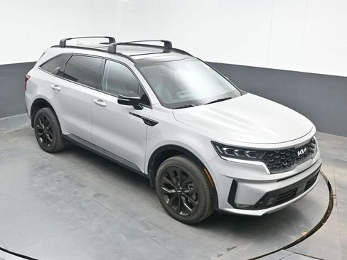 Used 2023 Kia Sorento SX AWD/4WD image 19