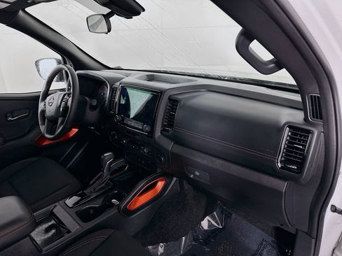 Certified 2024 Nissan Frontier PRO-4X w/ Off-Road Protection Package image 35