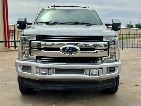 Used 2019 Ford F350 Lariat w/ Lariat Ultimate Package AWD/4WD image 5