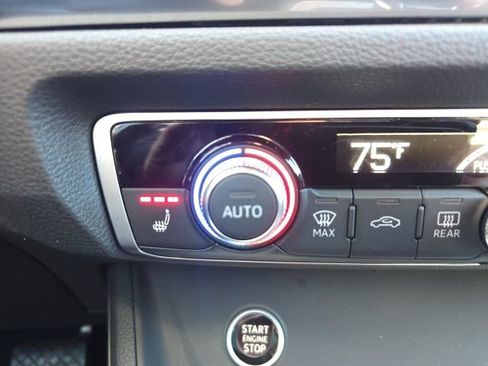 Used 2022 Audi Q3 2.0T Premium image 28