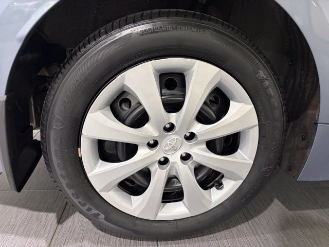 Used 2024 Toyota Corolla LE FWD image 24