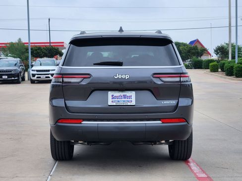 New 2026 Jeep Grand Cherokee L Limited AWD/4WD image 8
