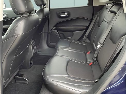 Used 2018 Jeep Compass Latitude w/ Popular Equipment Group FWD image 14