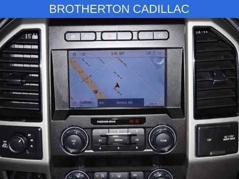 Used 2020 Ford F350 Lariat w/ Lariat Ultimate Package AWD/4WD image 23