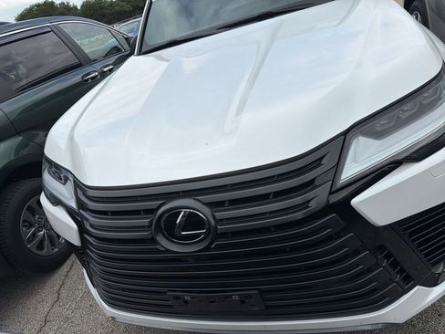 Used 2023 Lexus LX 600 4WD w/ Appearance Package image 2