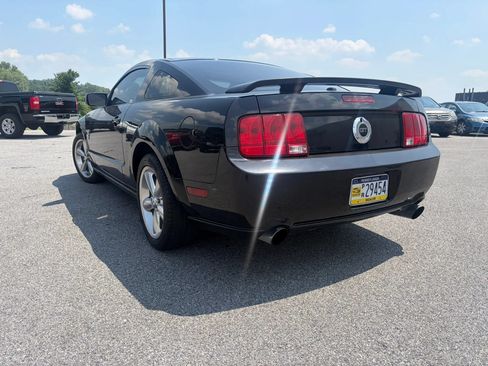 Used 2009 Ford Mustang GT RWD image 15