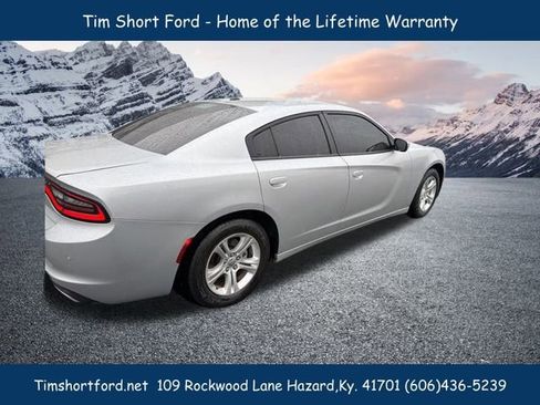Used 2021 Dodge Charger SXT w/ Leather Interior Group image 7
